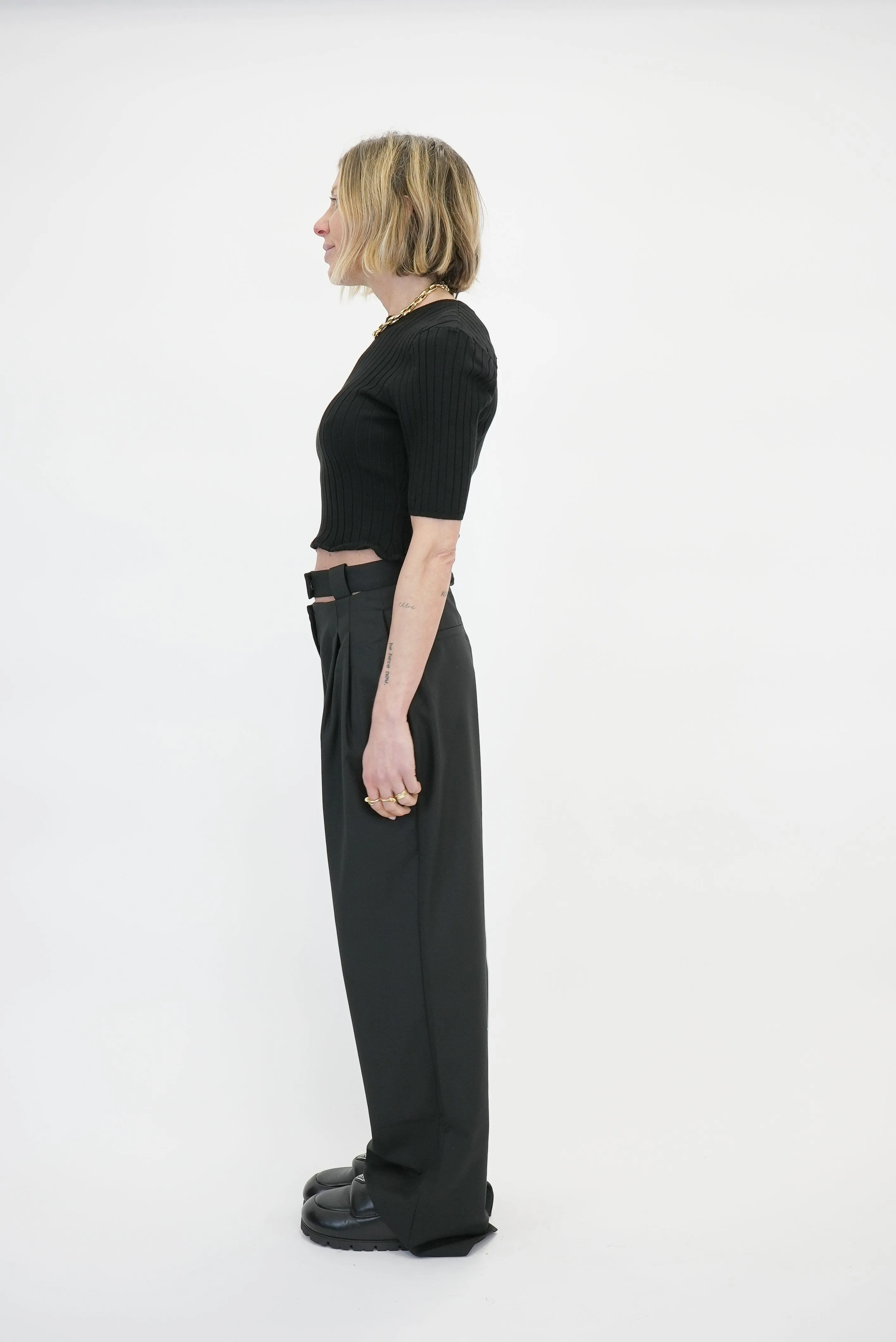 TARA CROP KNITTED TOP